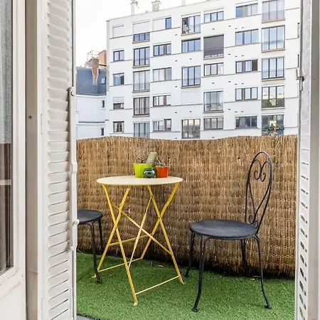 La Belle Vie A - With Balcony Paris