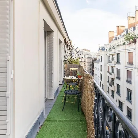 La Belle Vie A - With Balcony * Paris